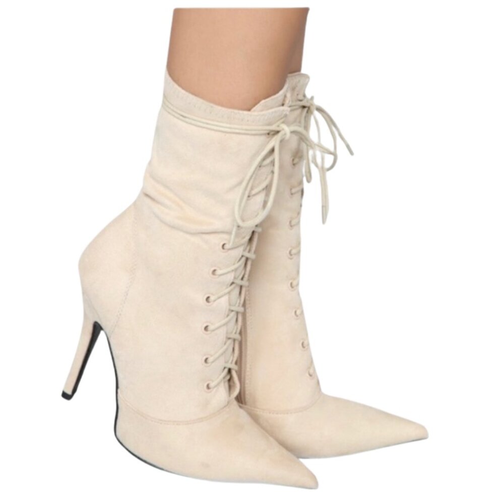 NWOB Fashion nova Eazy - N I tried bootie Nude 7.5